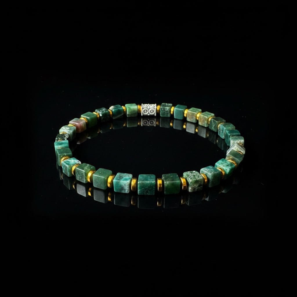 Luxe Kubus Natuursteen Armband - Emerald Groen & Goud Accent - Kahkeshan